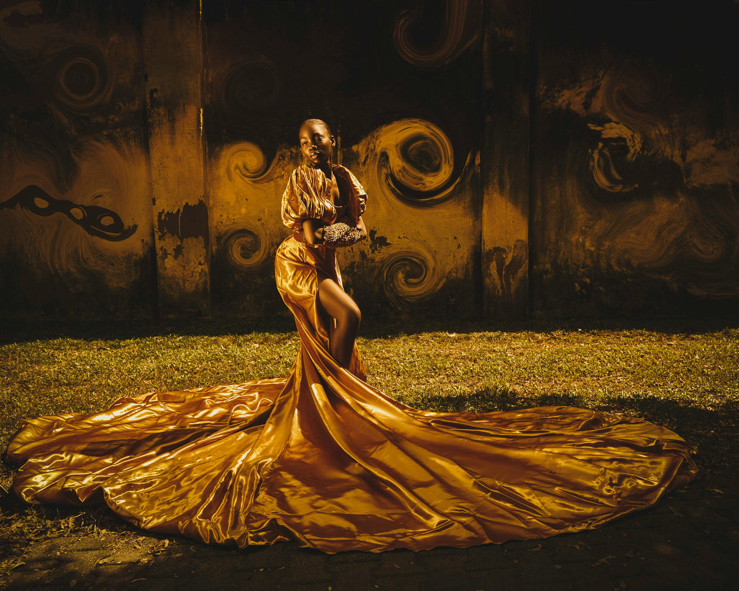 Robe de Soirée Chic Or Manches Courtes